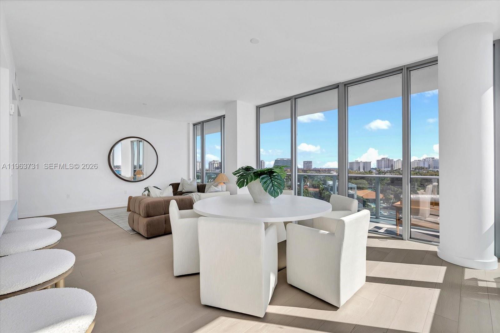 9201 E Bay Harbor Drive Lph01 Property Photo 5