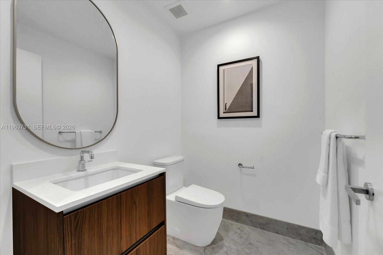 9201 E Bay Harbor Drive Lph01 Property Photo 31