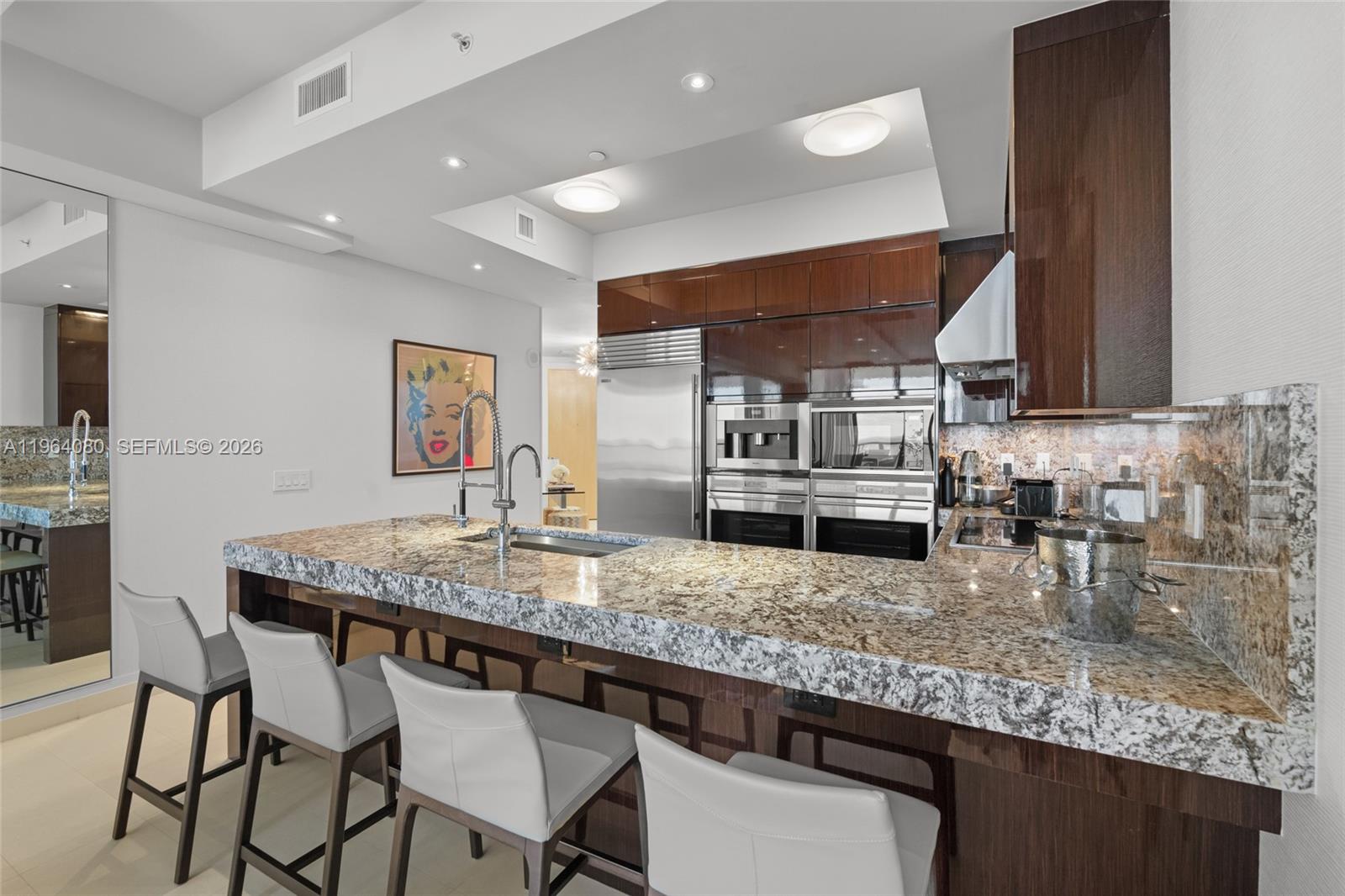 9703 Collins Avenue 2515 Property Photo 8