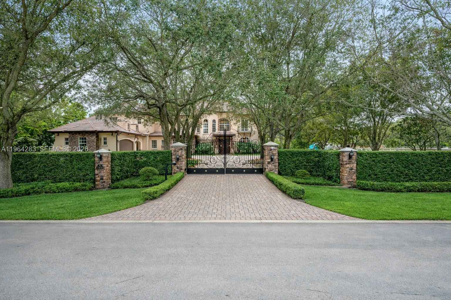 12270 Sw 45th Street Property Photo 2