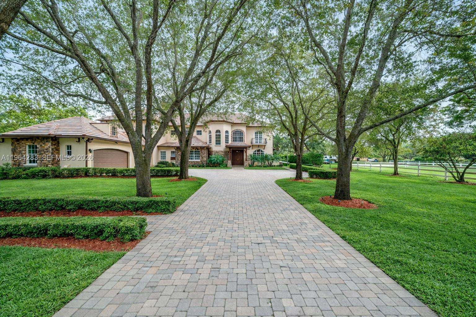 12270 Sw 45th Street Property Photo 4