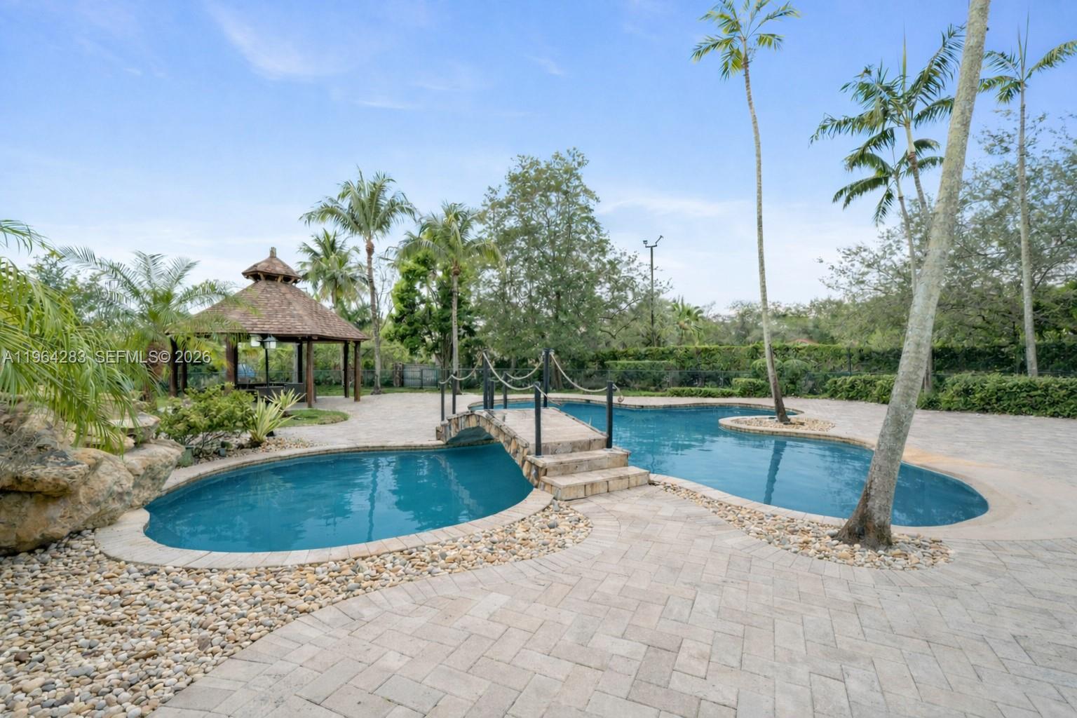 12270 Sw 45th Street Property Photo 33