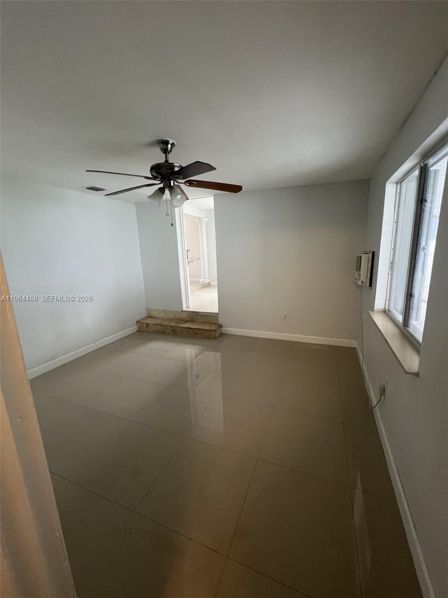 6823 Sw 25th Street Property Photo 10