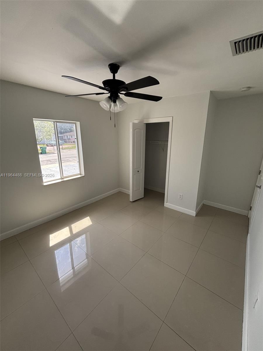 6823 Sw 25th Street Property Photo 14