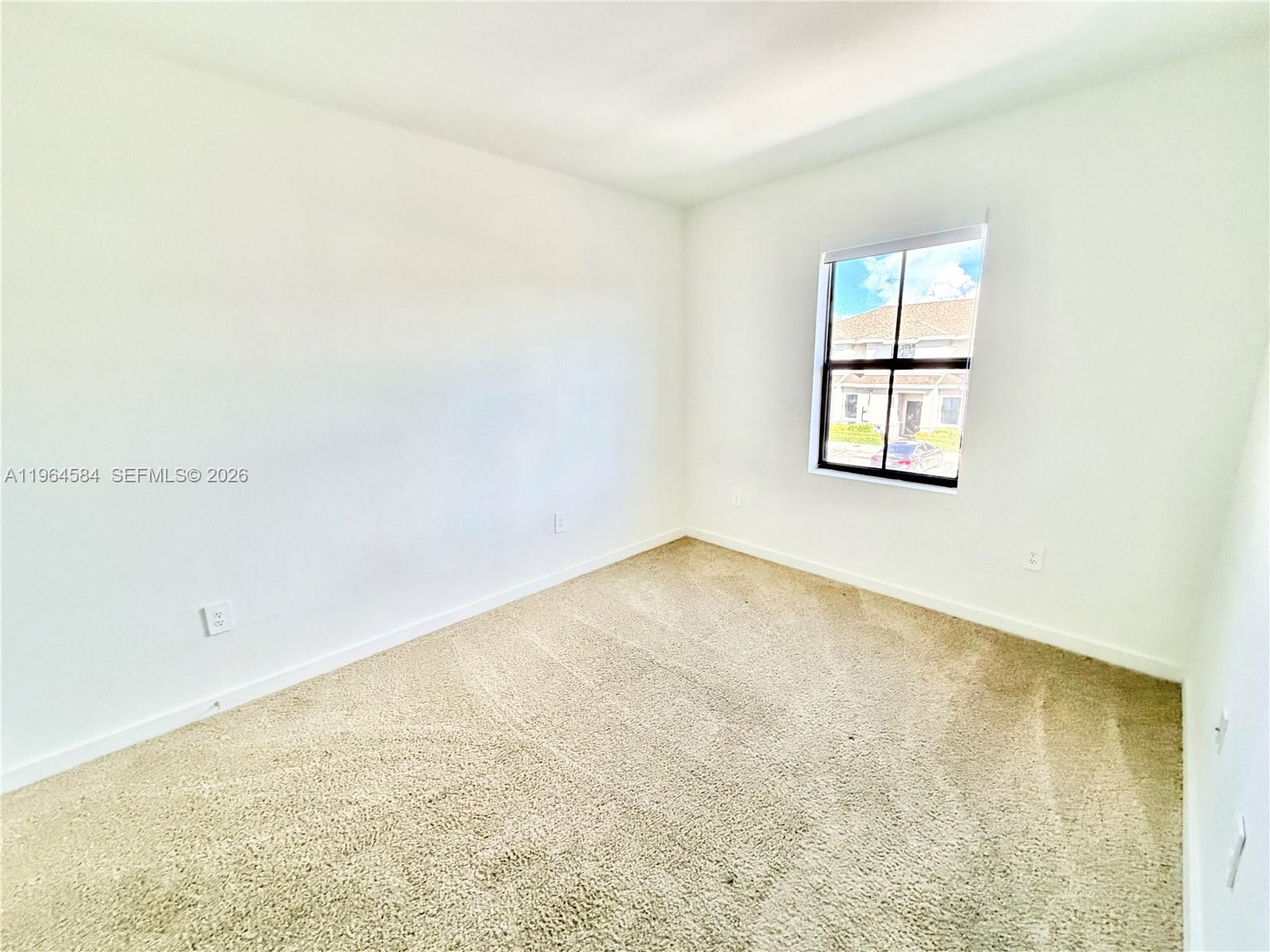 442 Ne 13th Street Property Photo 10