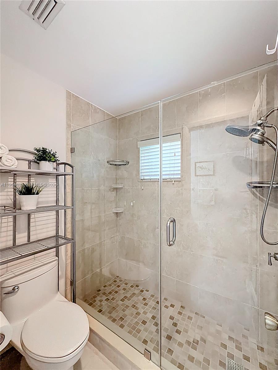 1536 Presidio Drive Property Photo 22