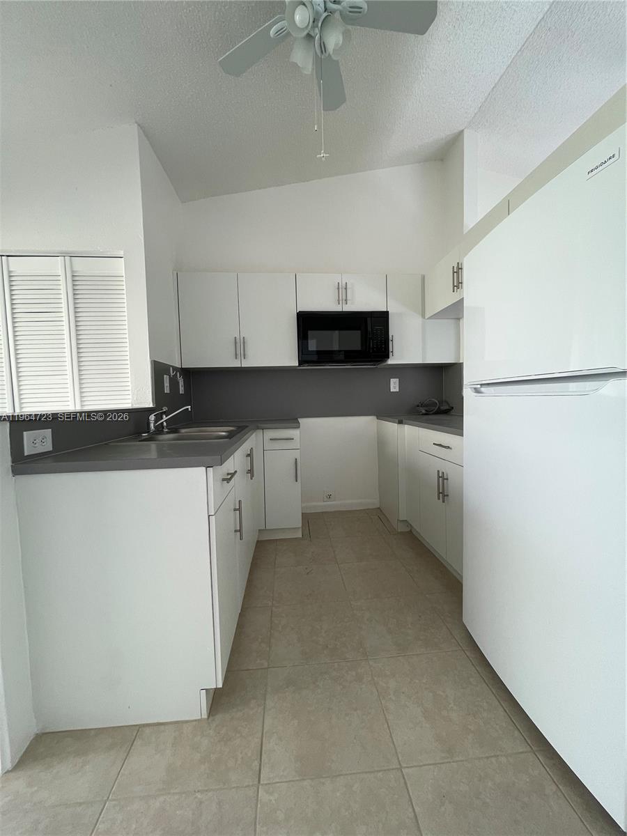 1210 San Remo Circle . Property Photo 2