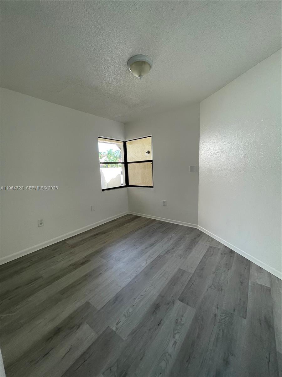 1210 San Remo Circle . Property Photo 8