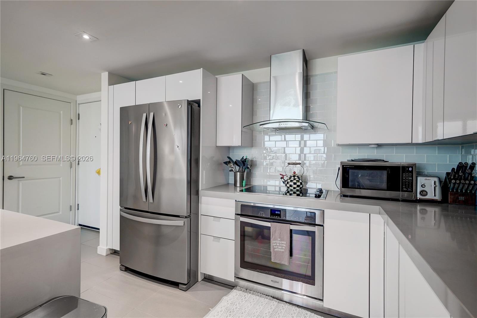 A11964760 Property Photo 9