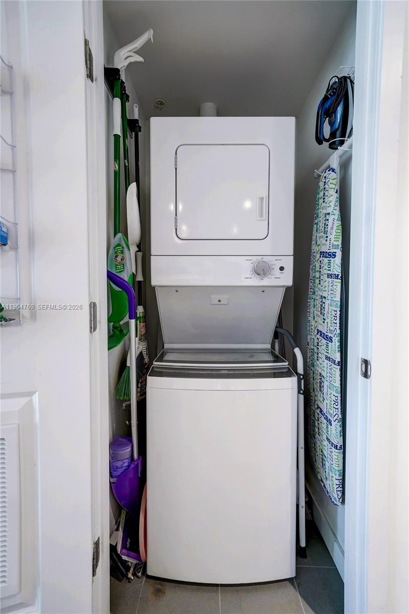 A11964760 Property Photo 10