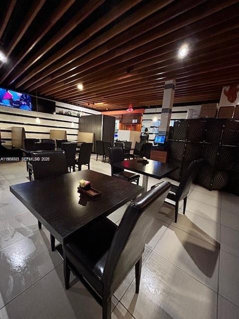 S University Property Photo 7