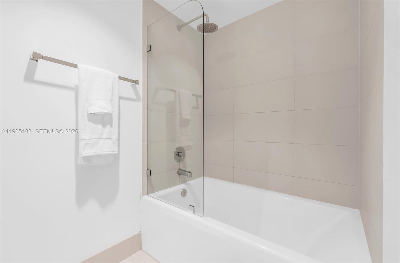 2602 E Hallandale Beach Boulevard R2206 Property Photo 23