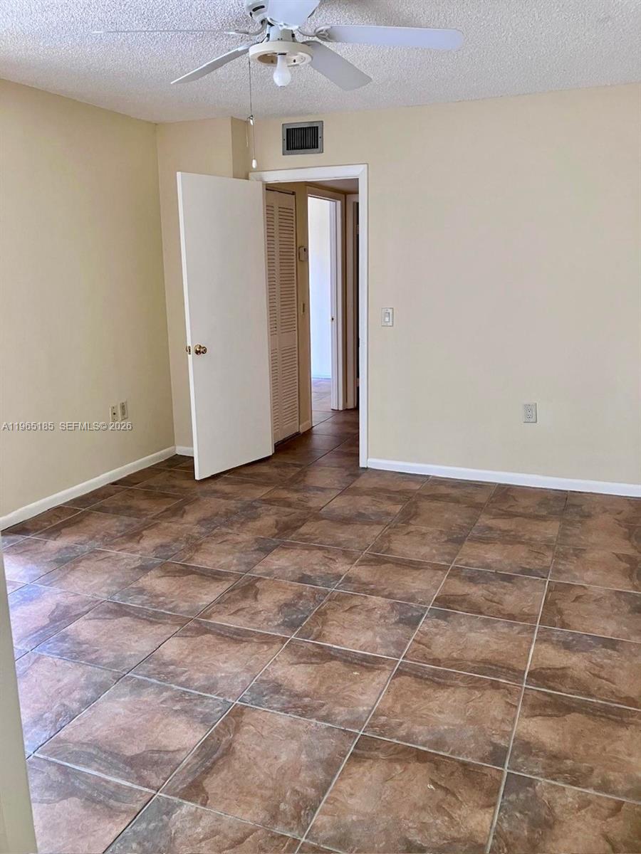 2610 26th Way Property Photo 10