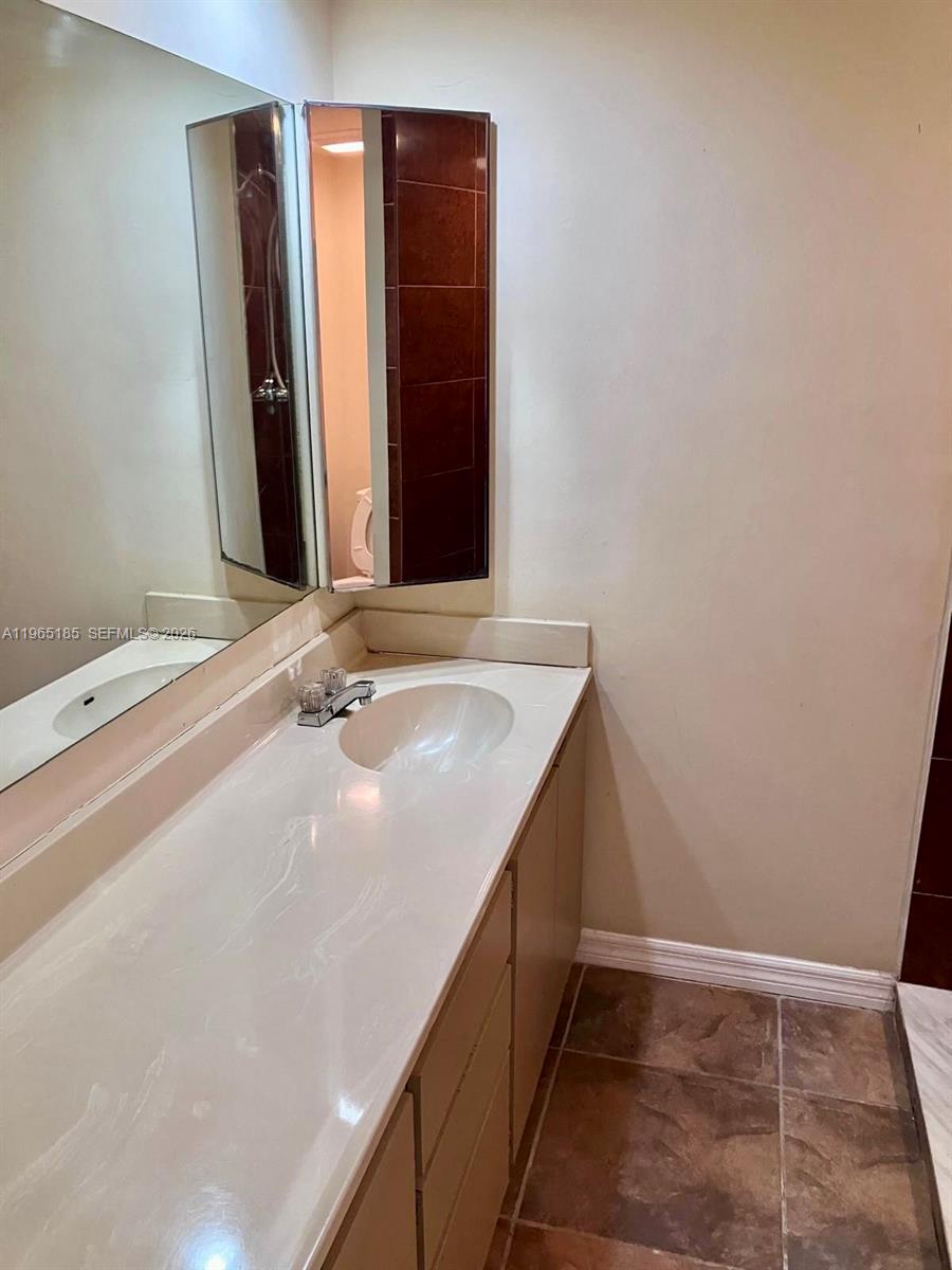 2610 26th Way Property Photo 14