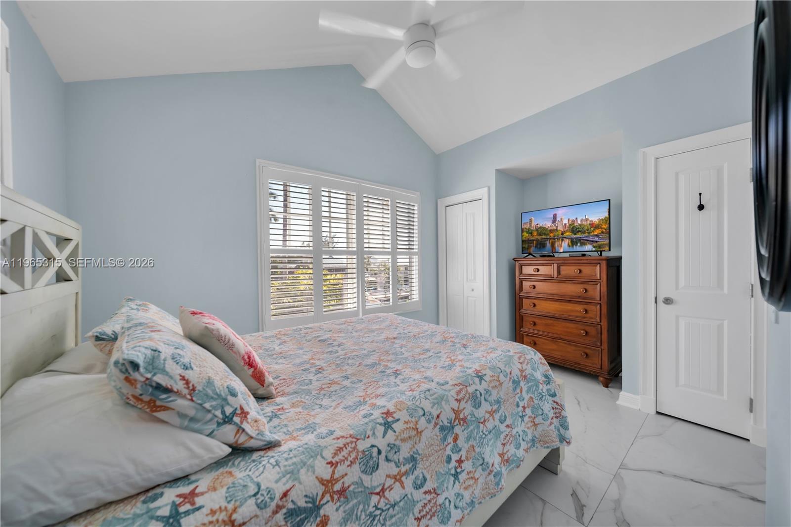 7026 Harbor Village Drive Property Photo 4