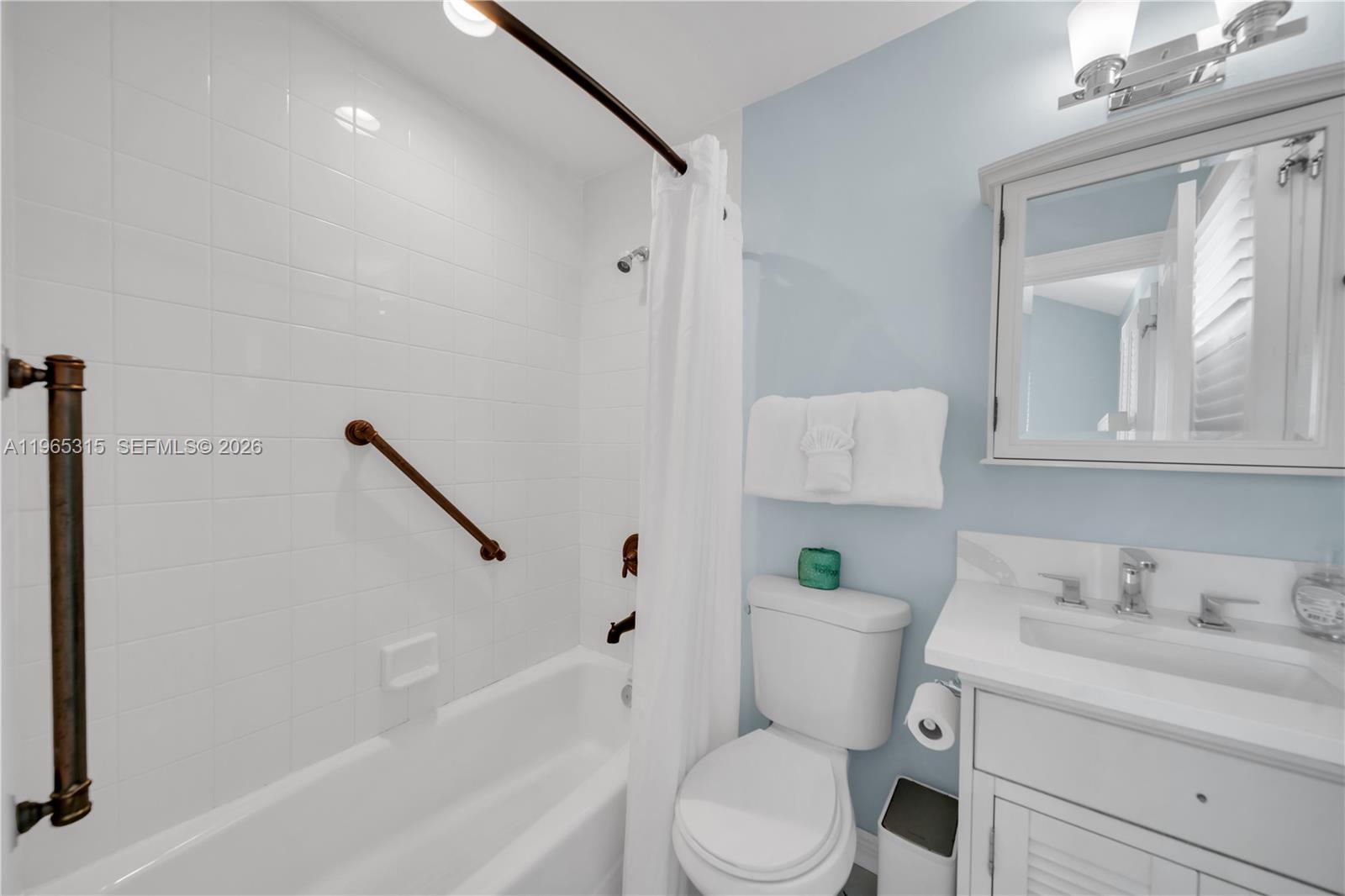 7026 Harbor Village Drive Property Photo 17