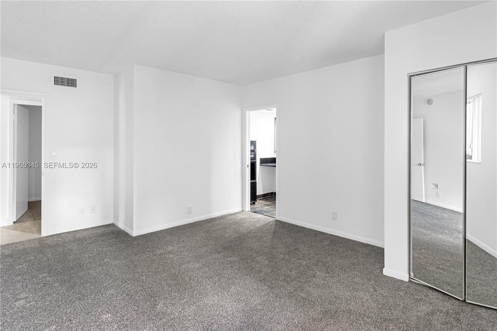 4705 Sw 62nd Avenue 204 Property Photo 18