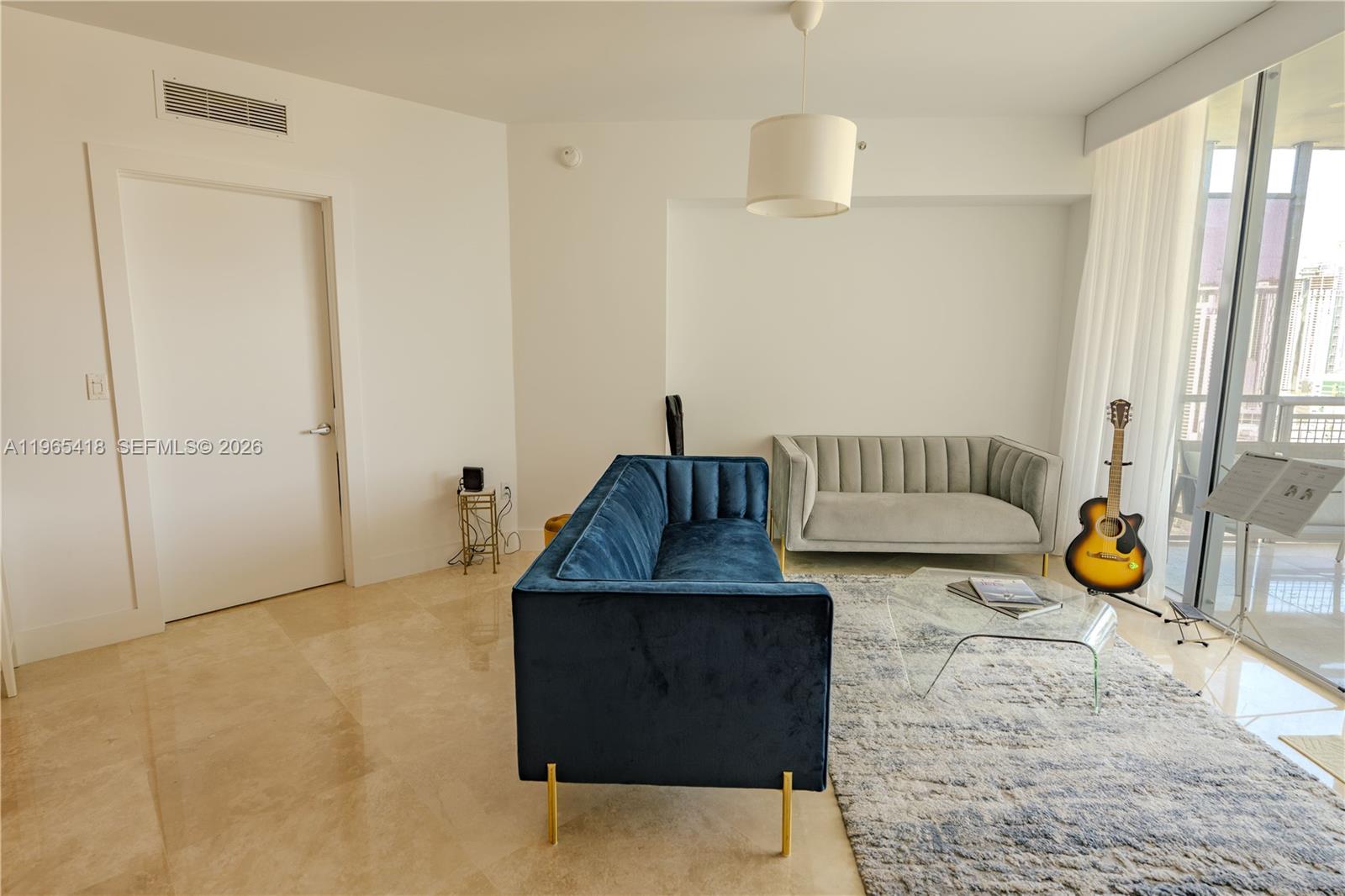 350 S Miami Avenue 3203 Property Photo 4
