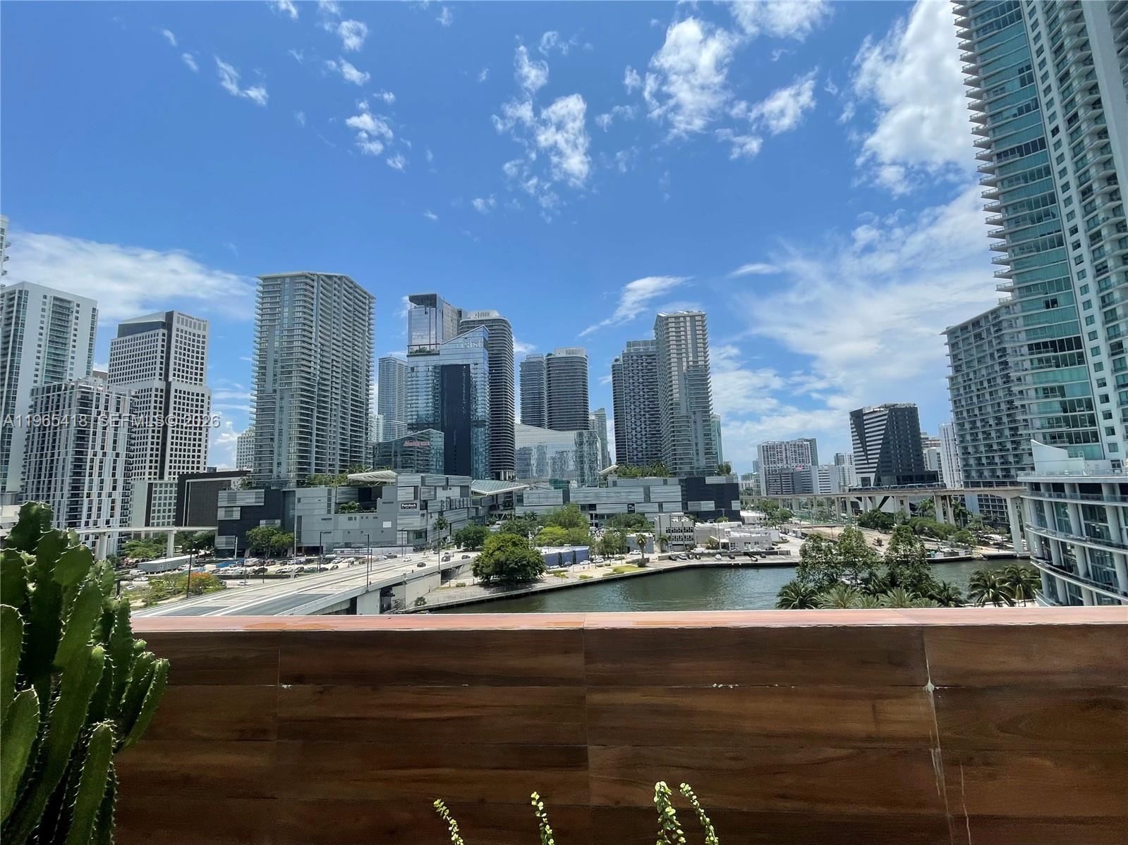 350 S Miami Avenue 3203 Property Photo 30