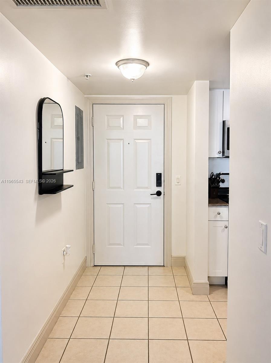 60 Nw 37th Avenue 1205 Property Photo 2