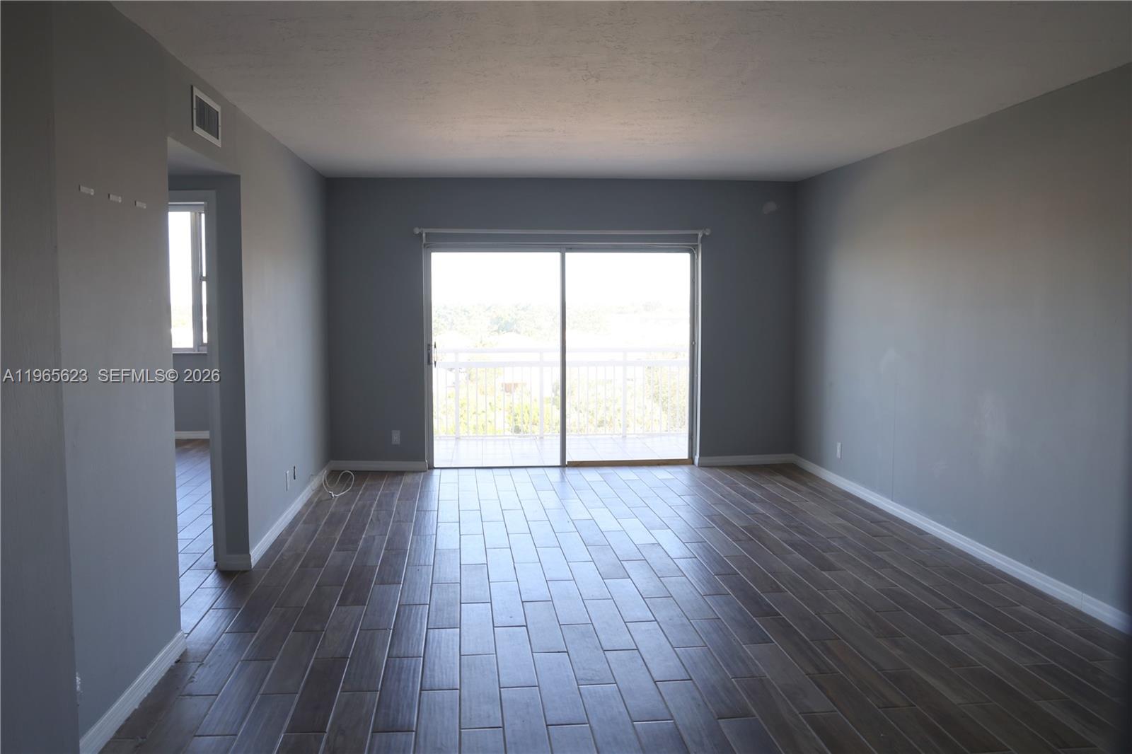 A11965623 Property Photo 1