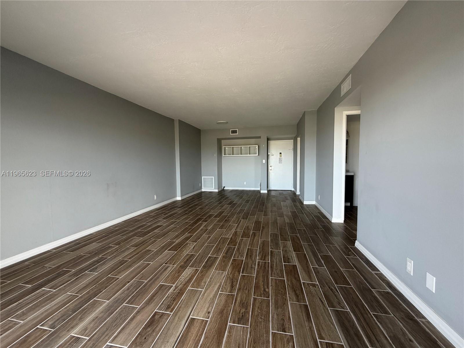 A11965623 Property Photo 9