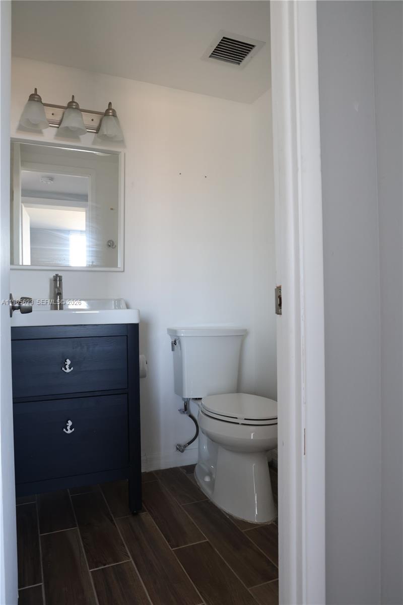A11965623 Property Photo 21
