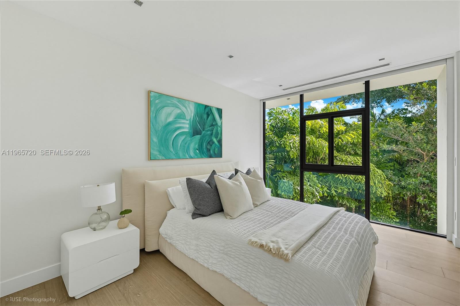 420 N Hibiscus Drive Property Photo 18