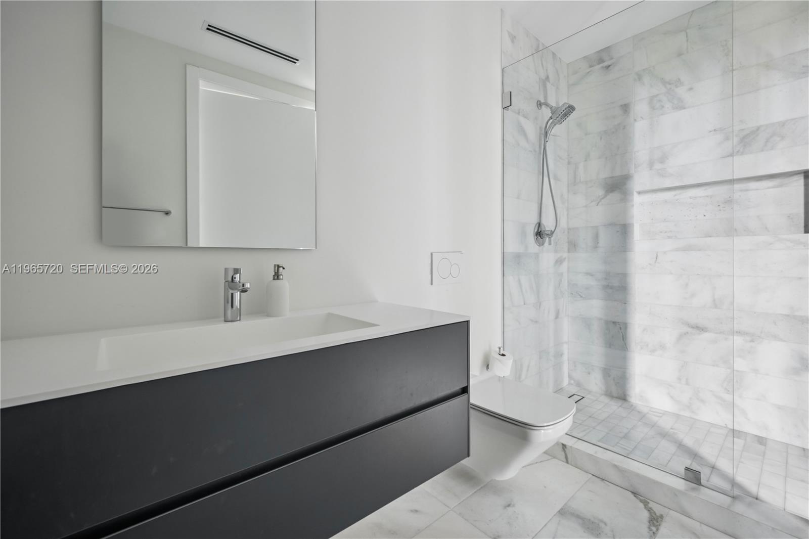 420 N Hibiscus Drive Property Photo 19