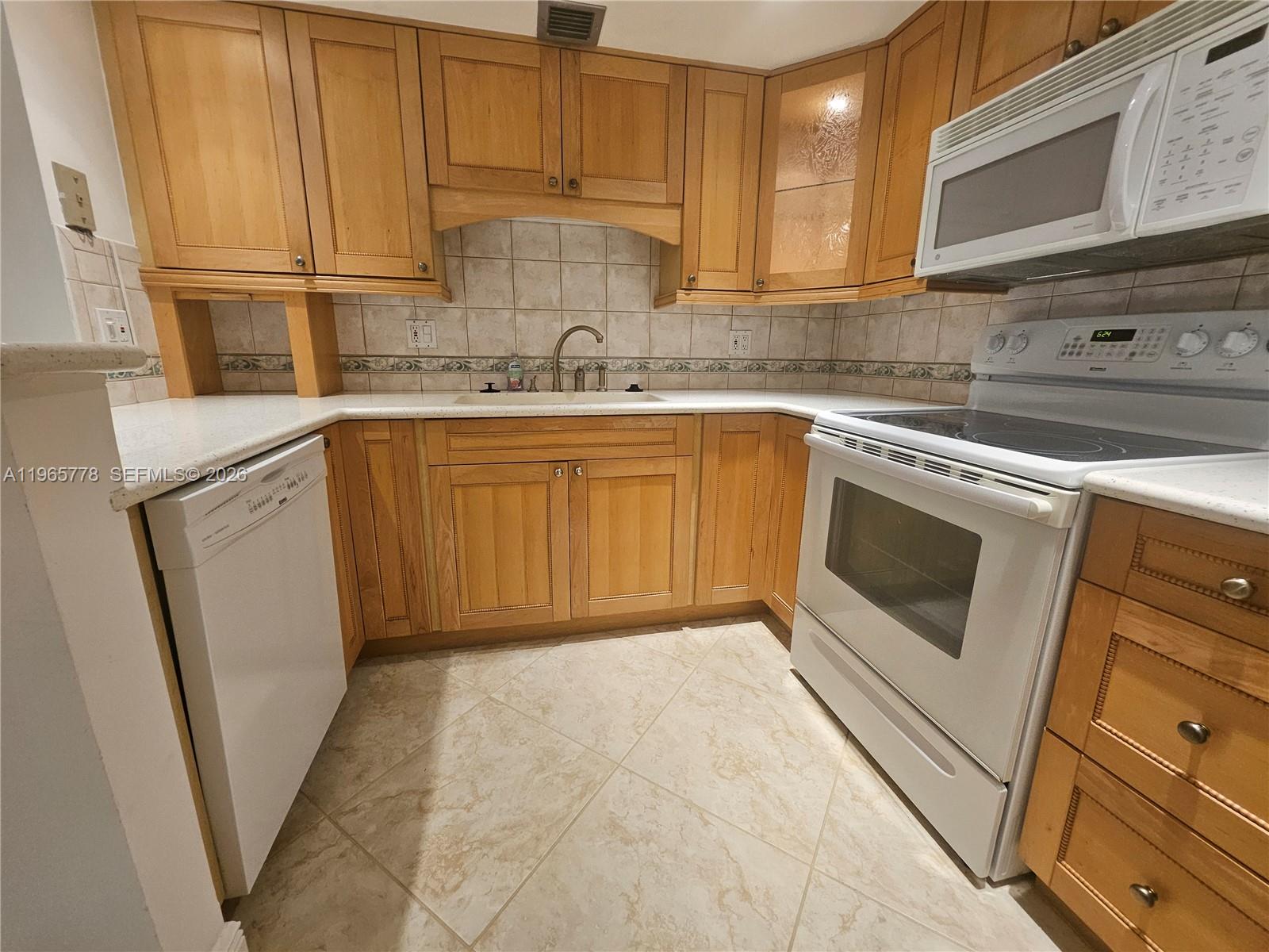 1101 River Reach Drive 418 Property Photo 24