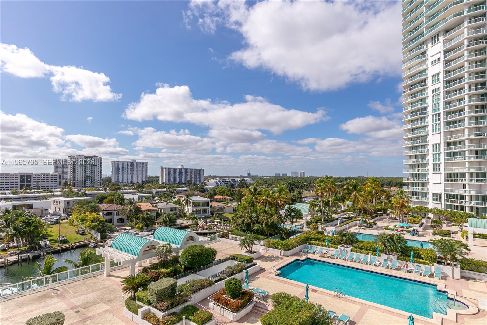 16400 Collins Avenue 744 Property Photo 8