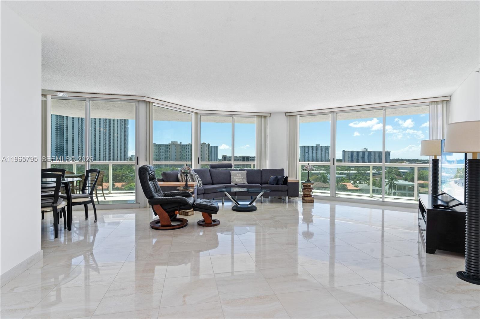 16400 Collins Avenue 744 Property Photo 10