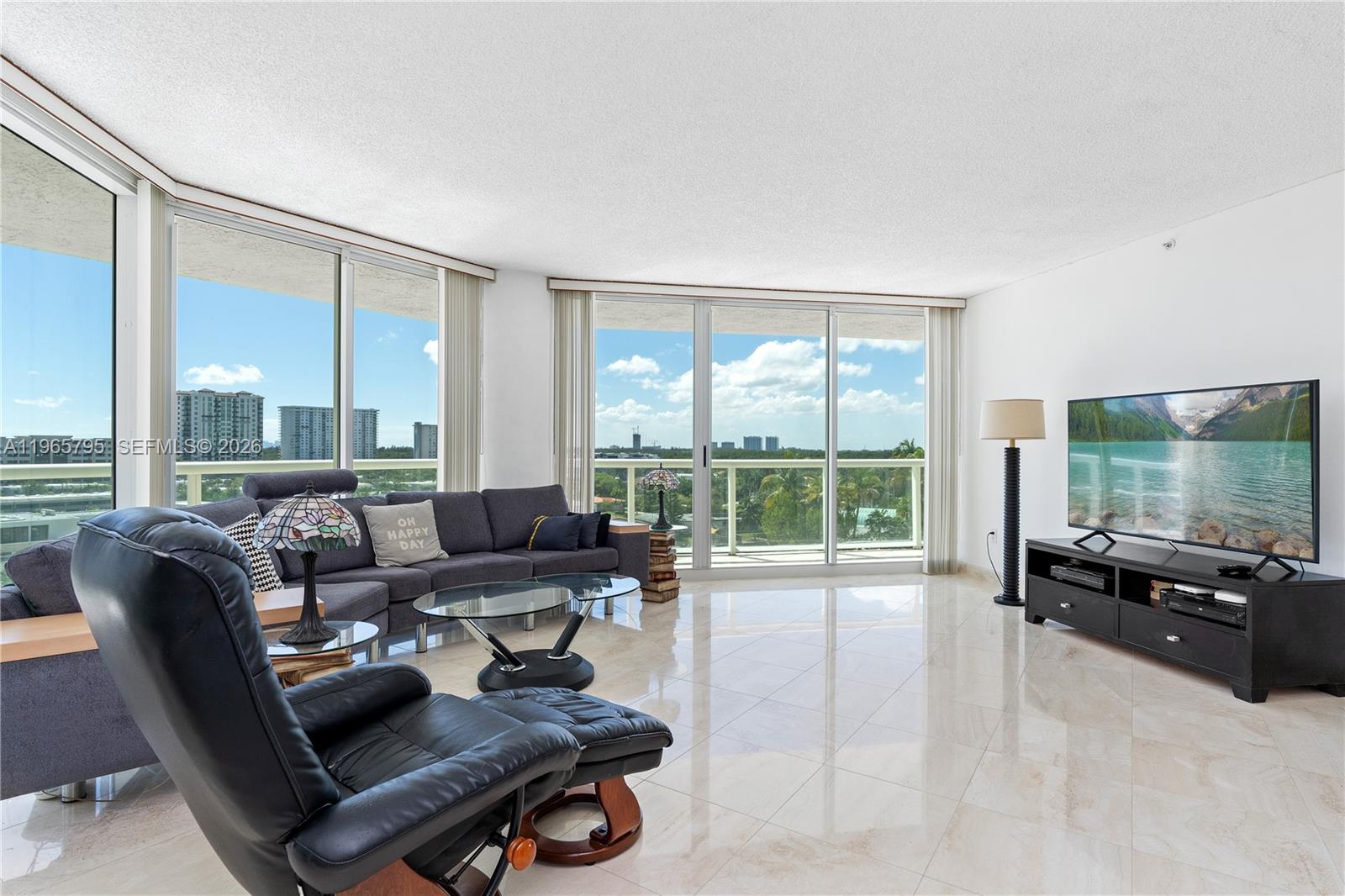 16400 Collins Avenue 744 Property Photo 11