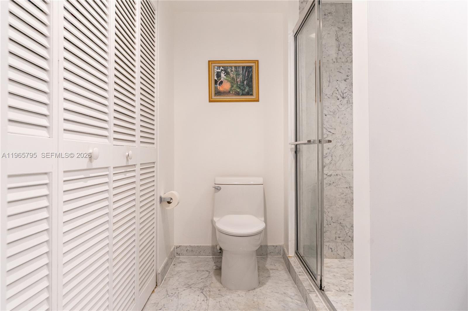 16400 Collins Avenue 744 Property Photo 23