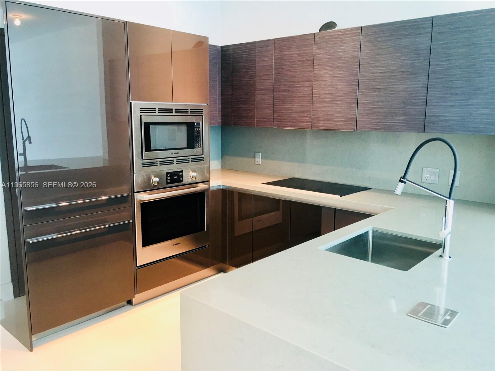 1080 Brickell Avenue 2607 Property Photo 4
