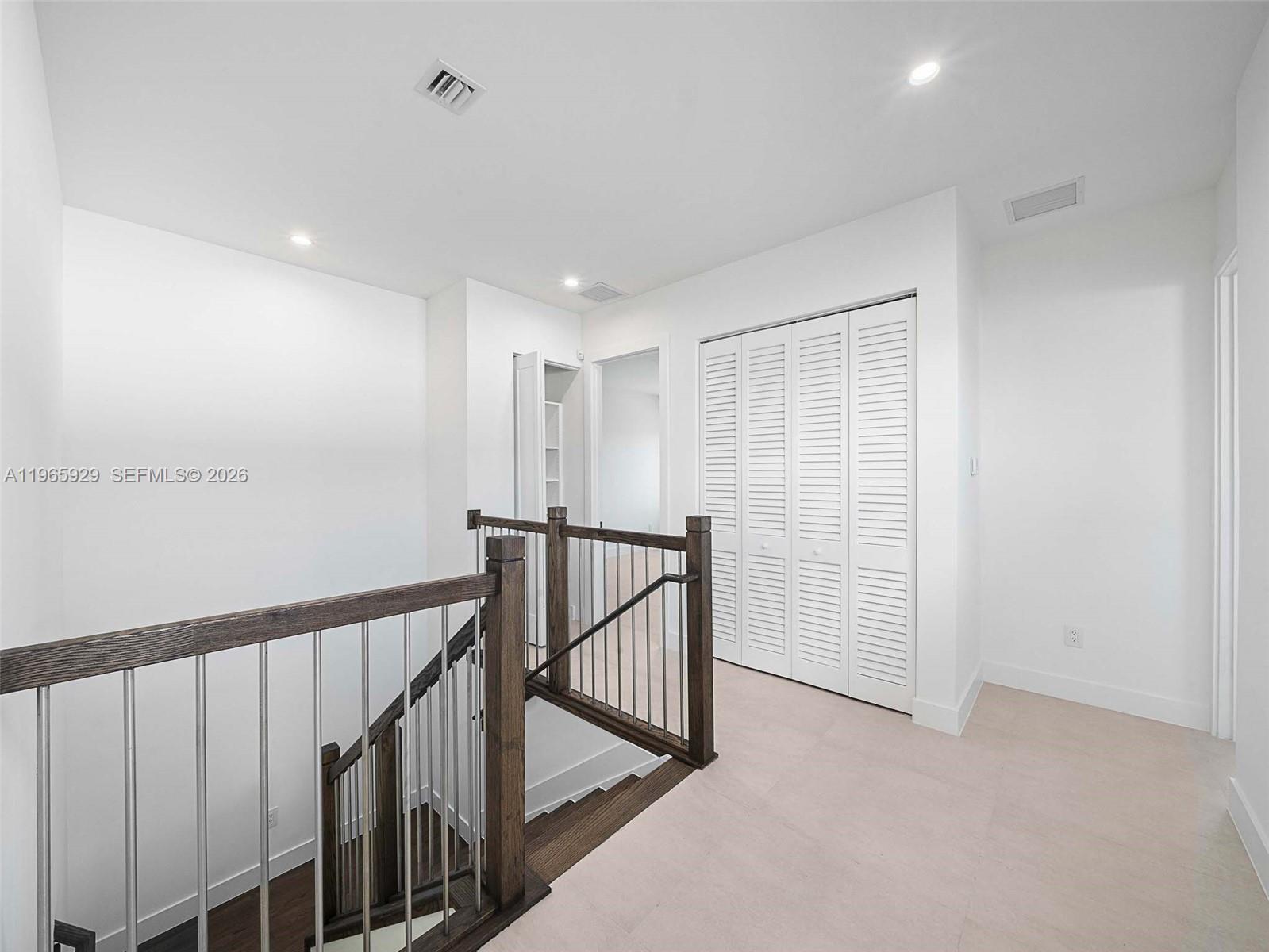 5718 Ashwood Circle W Property Photo 81
