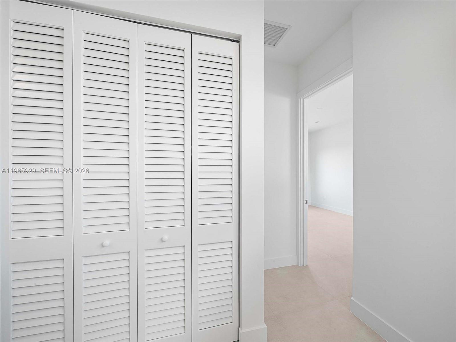 5718 Ashwood Circle W Property Photo 82