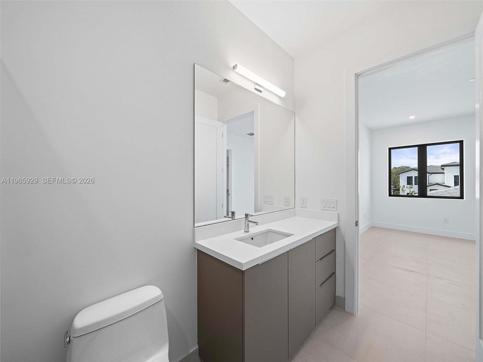5718 Ashwood Circle W Property Photo 96