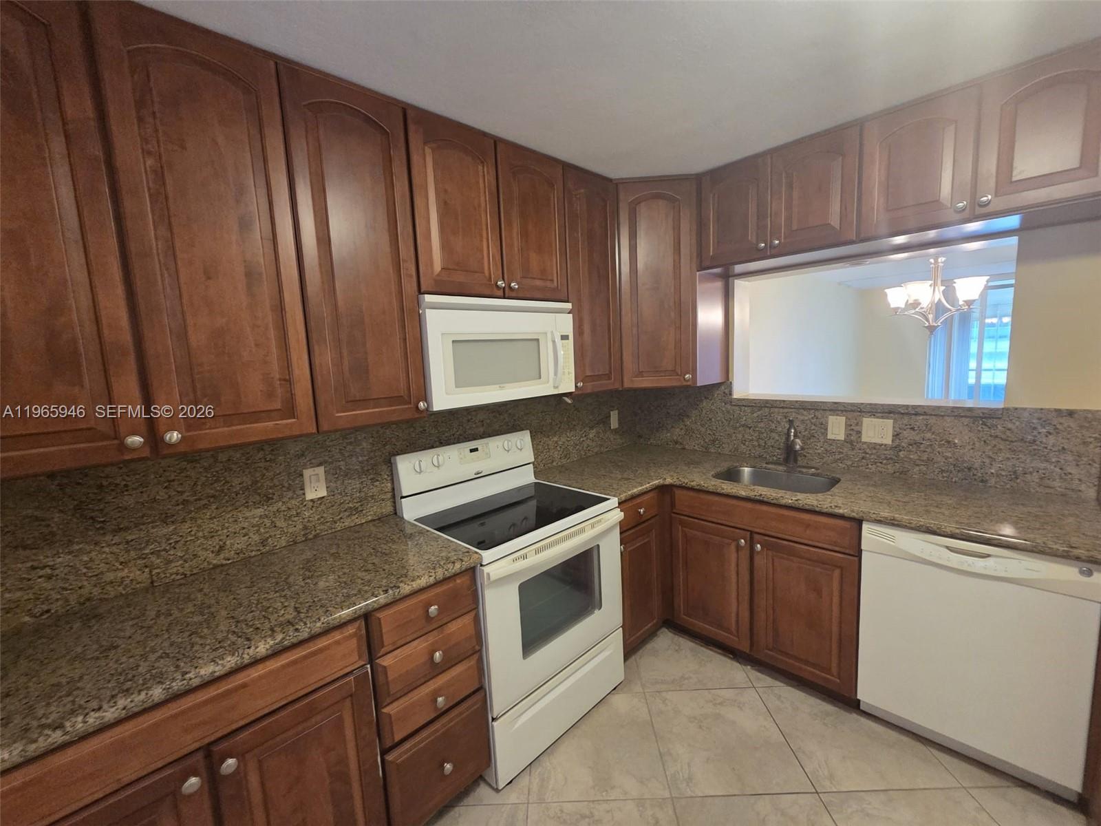 6675 S Oriole Boulevard 1040 Property Photo 3
