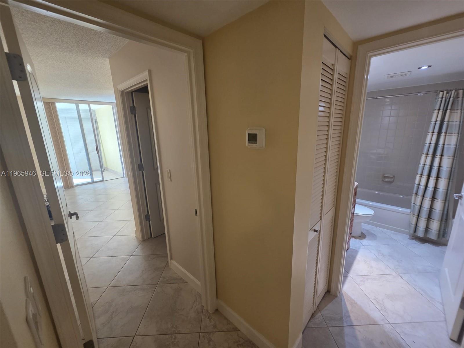 6675 S Oriole Boulevard 1040 Property Photo 11