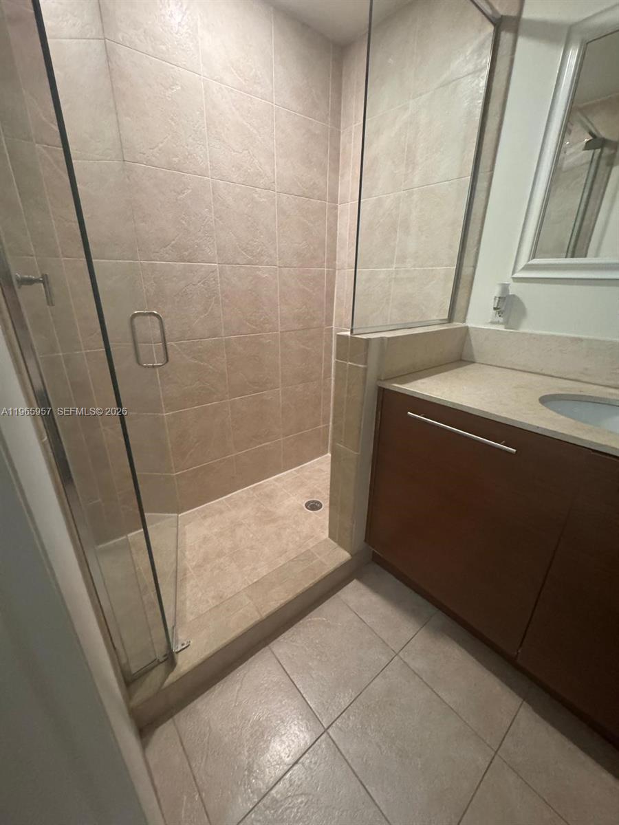 2681 N Flamingo Road 2302s Property Photo 15
