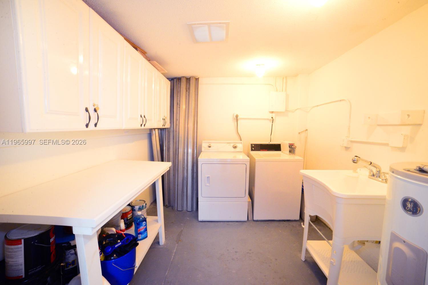 A11965997 Property Photo 8