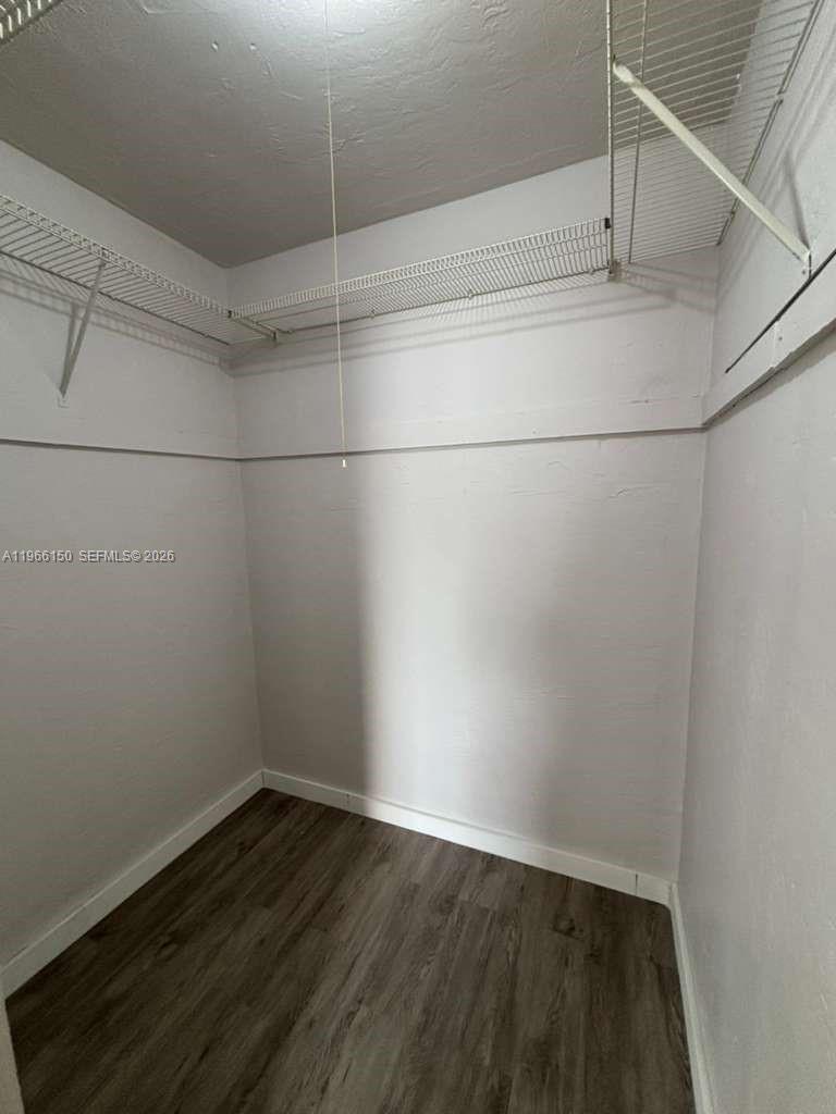 301 Sharar Avenue 4 Property Photo 9