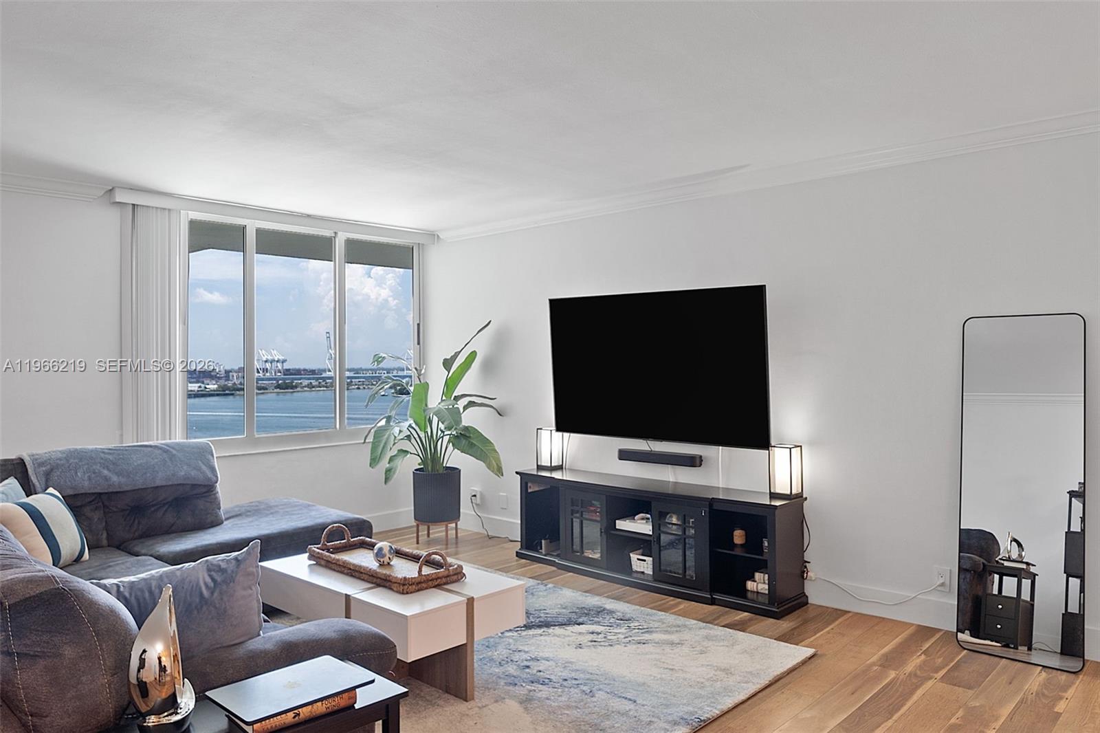 1200 West Avenue Ph31 Property Photo 1