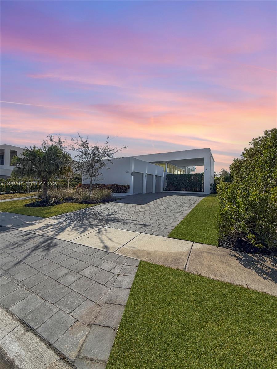 16582 S Botaniko Drive S Property Photo 1
