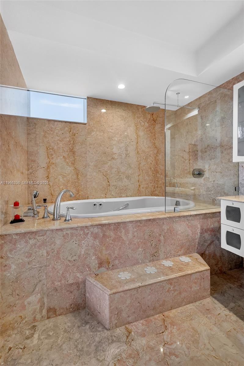 17555 Collins Avenue 2303/04 Property Photo 44