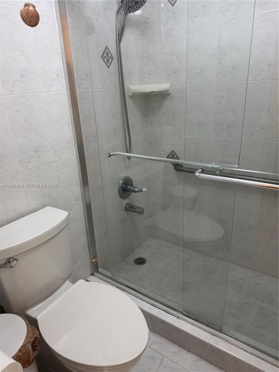 2899 Collins Avenue 936 Property Photo 39