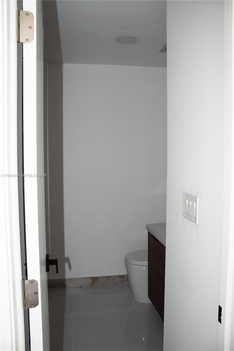 10433 Sw 118th Court Property Photo 12