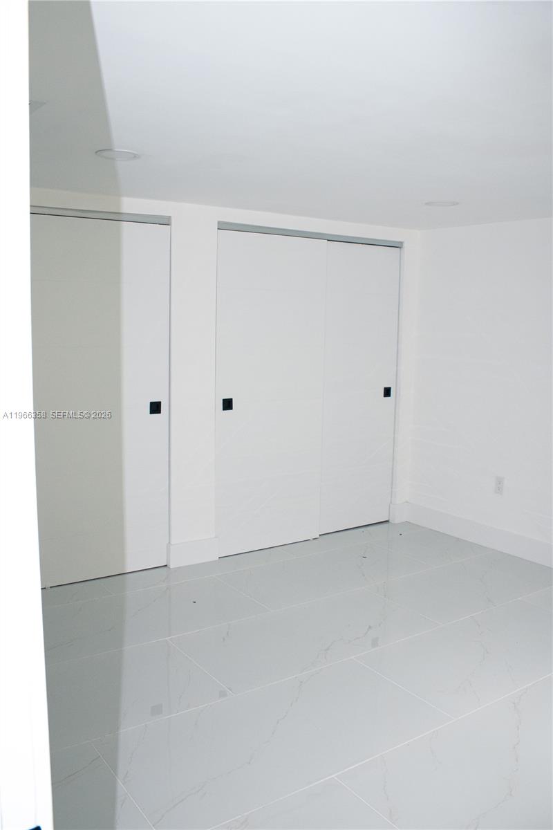 10433 Sw 118th Court Property Photo 14