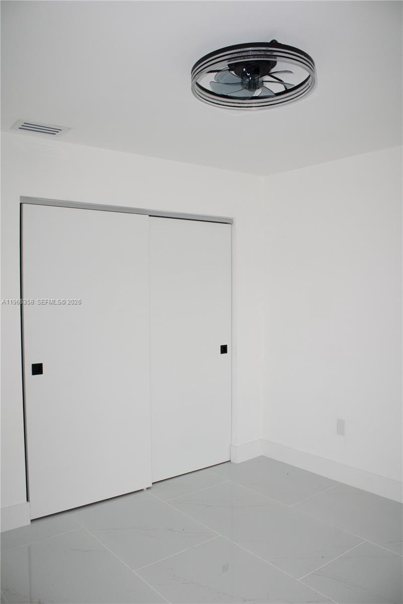 10433 Sw 118th Court Property Photo 15